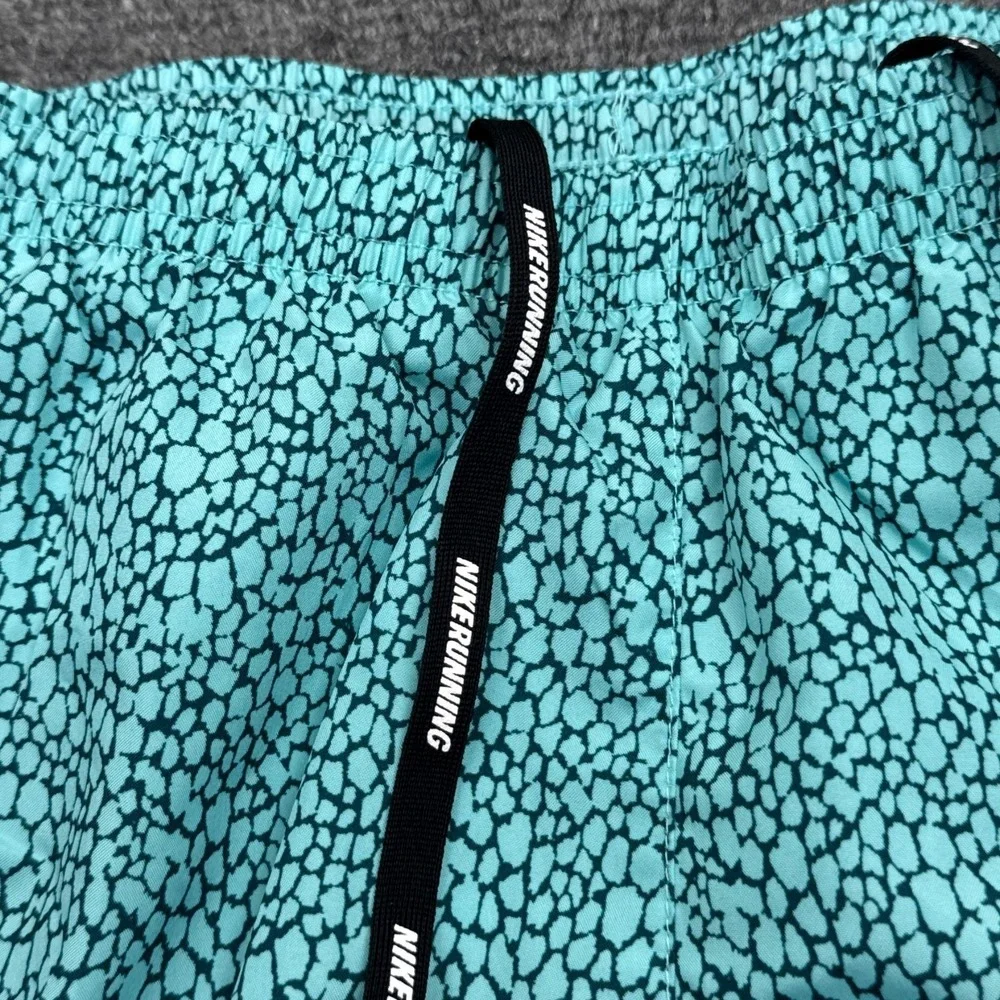 Nik Dri-Fit Running Shorts Womens Size‎ XS Light Blue Animal Print Loose Fit